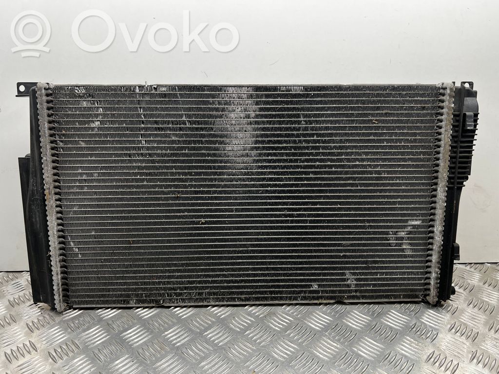 BMW 3 F30 F35 F31 Aušinimo skysčio radiatorius 