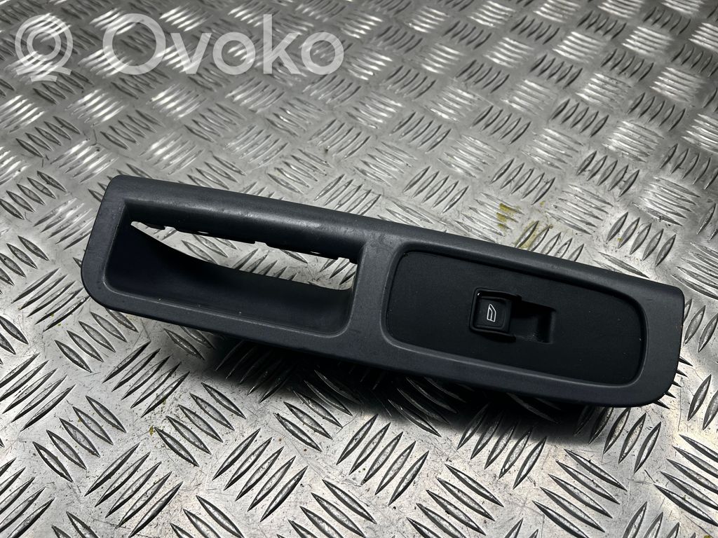 Volvo V50 Electric window control switch 
