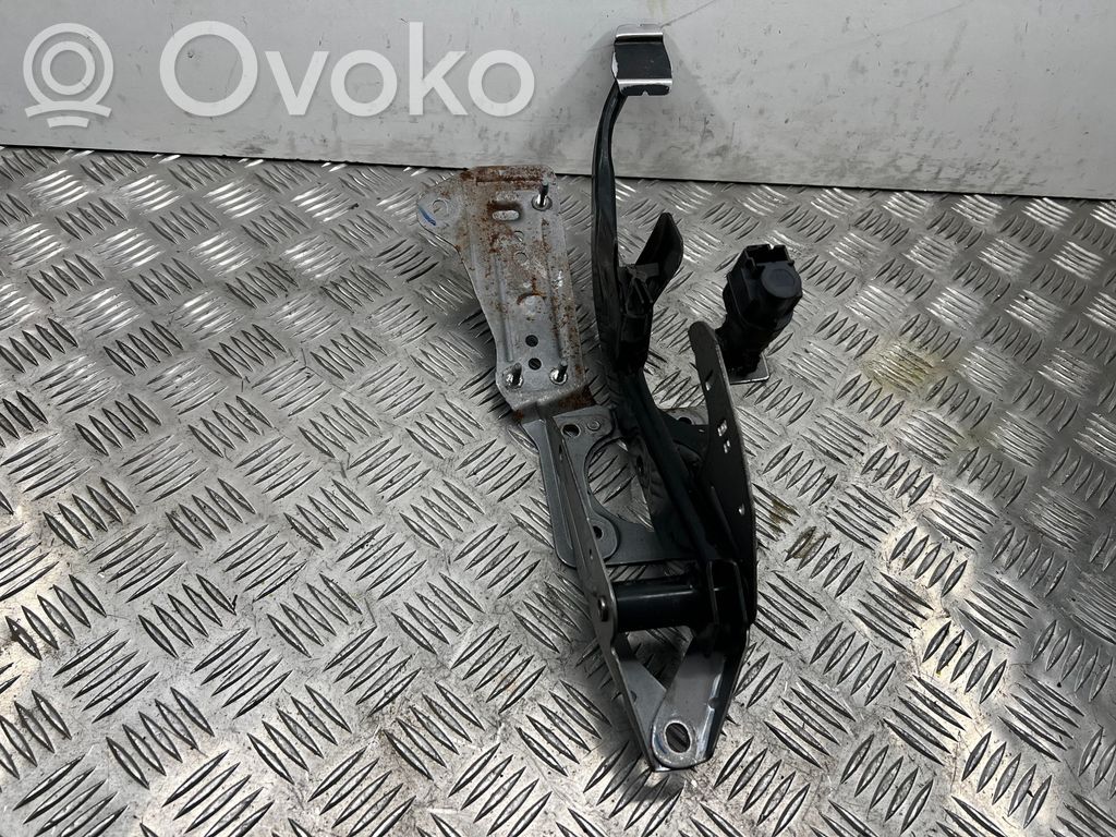 Volvo V50 Jarrupoljin 