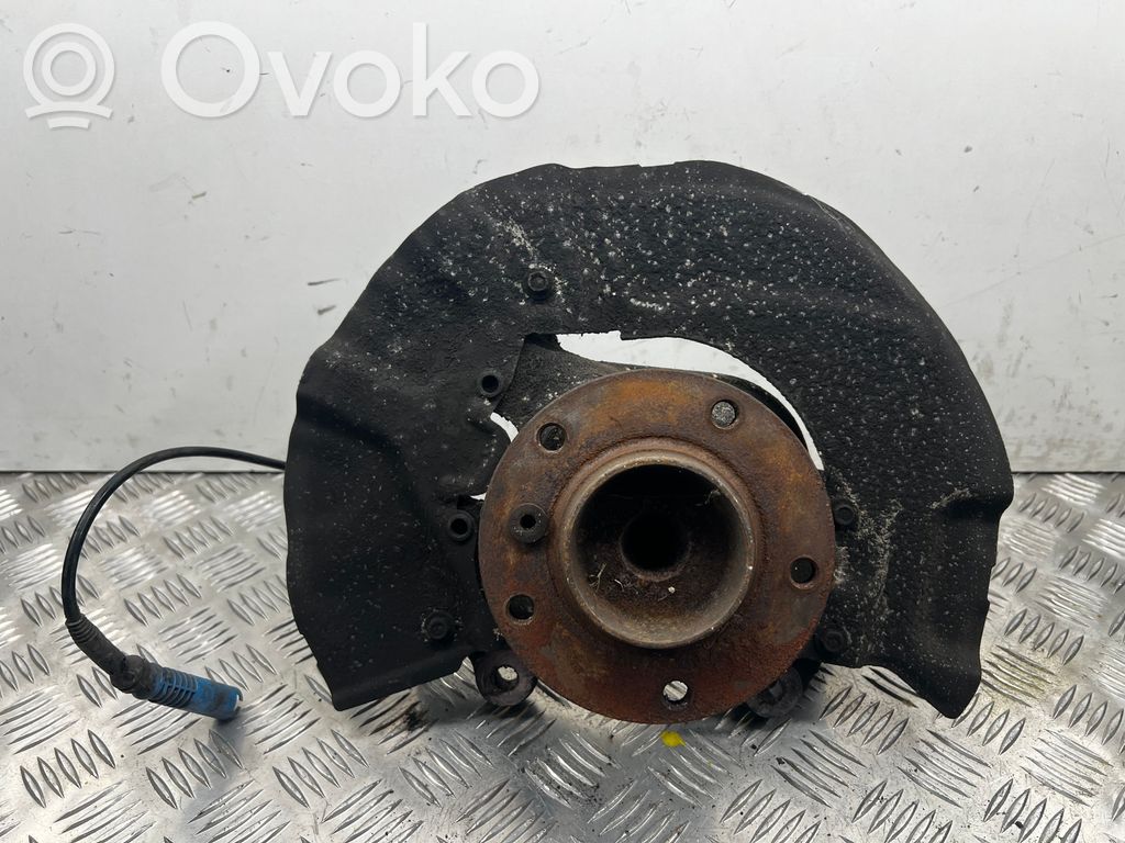 BMW 5 E60 E61 Priekinė stebulė 