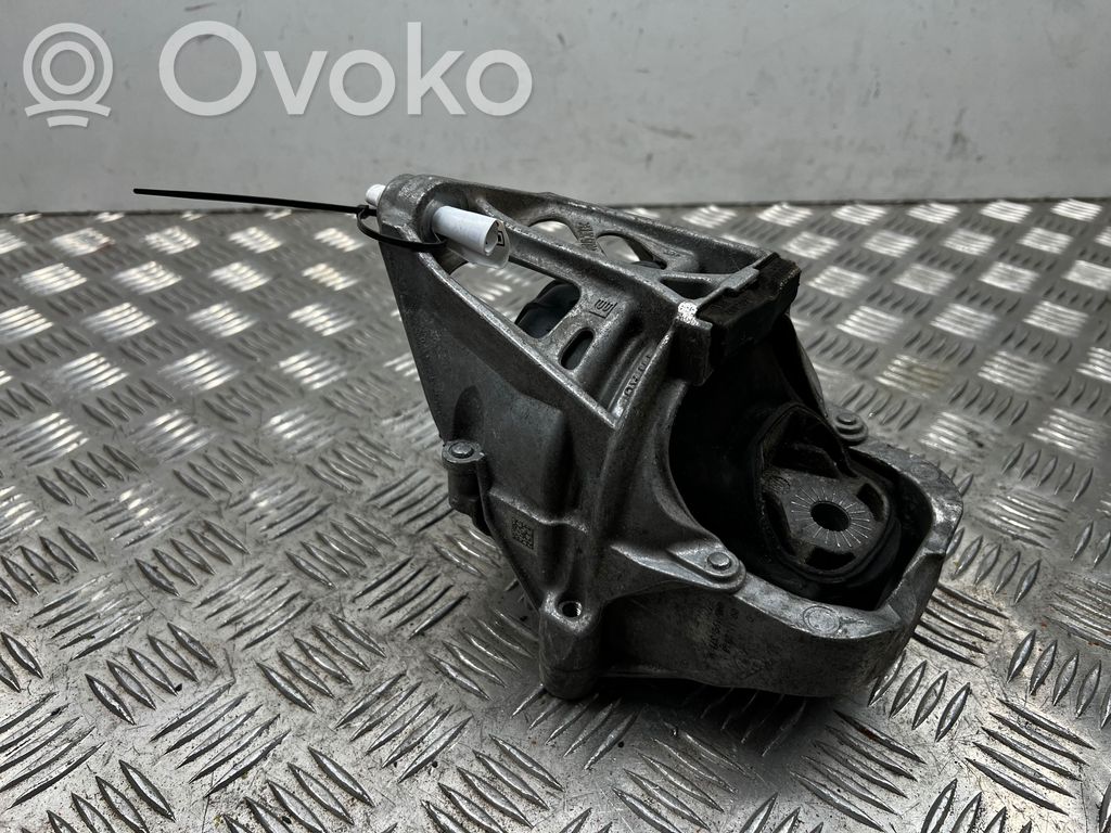 Audi Q5 SQ5 FY Engine mount bracket 
