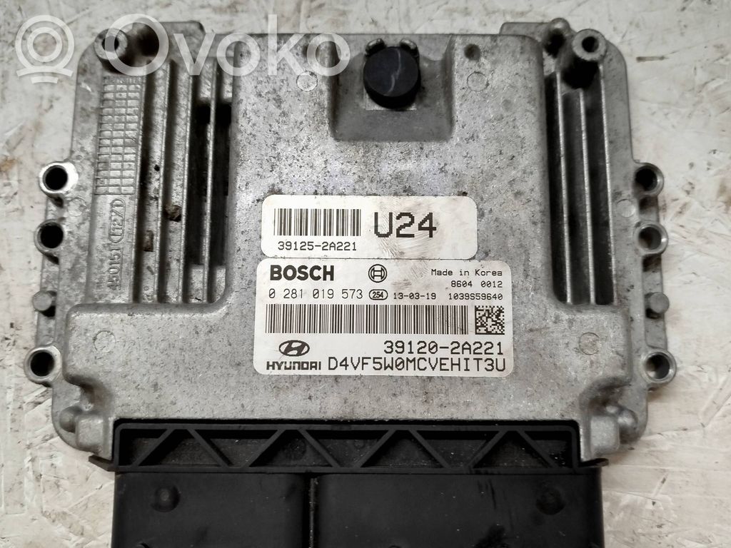 Hyundai i40 Engine control unit/module 