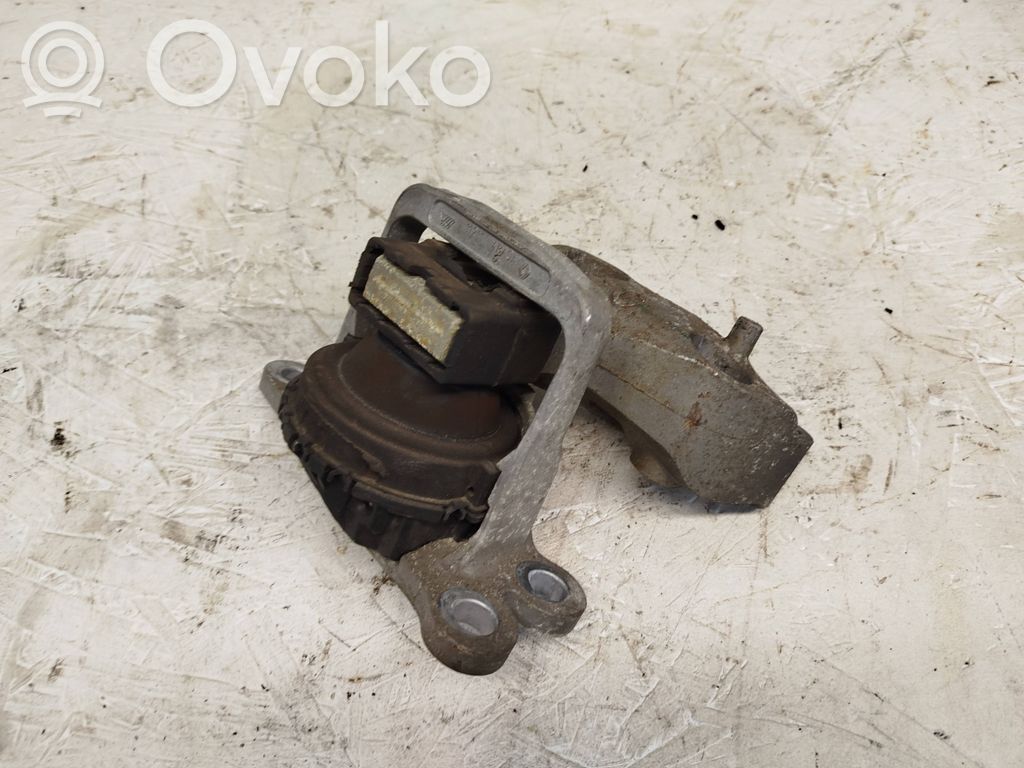 Engine mount bracket