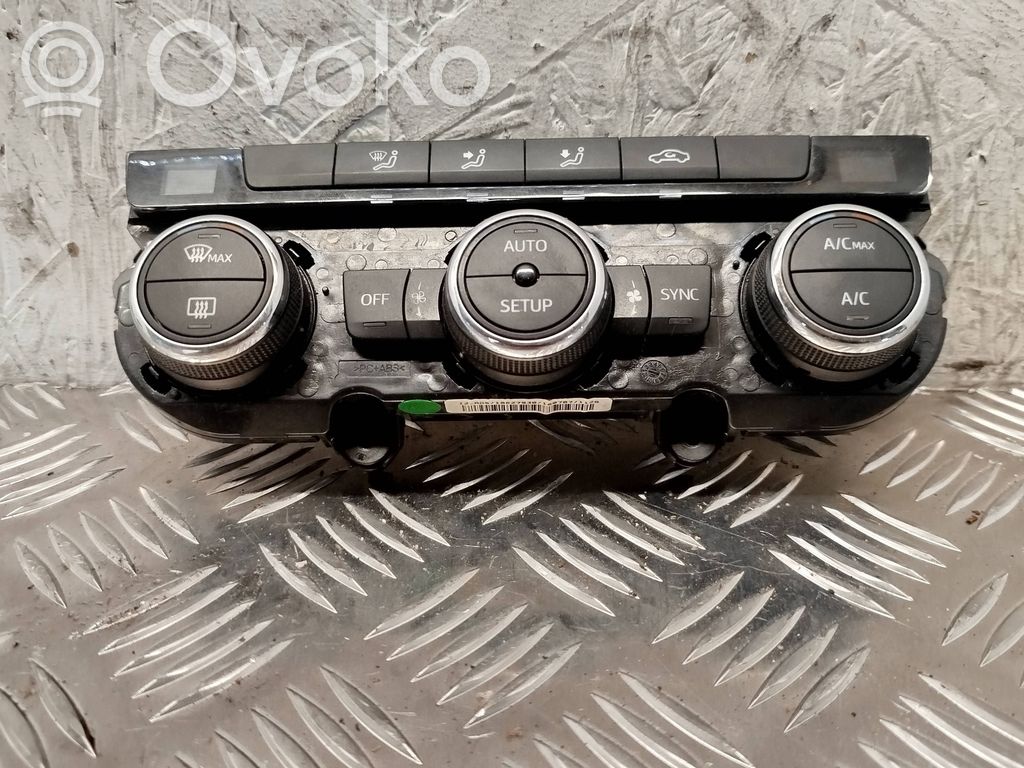 Seat Leon (5F) Climate control unit 