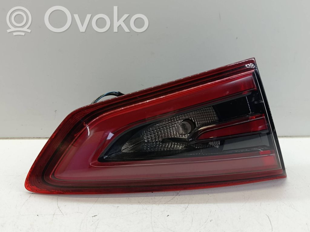 Ford S-MAX Lampy tylnej klapy bagażnika 