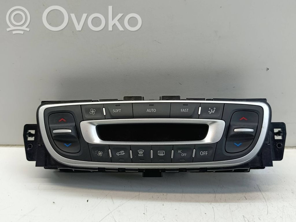 Renault Megane III Climate control unit 