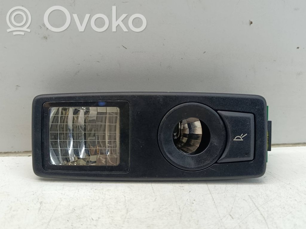 Front seat light   6972971
