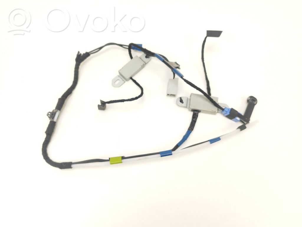 Mazda 6 GPS-pystyantenni 