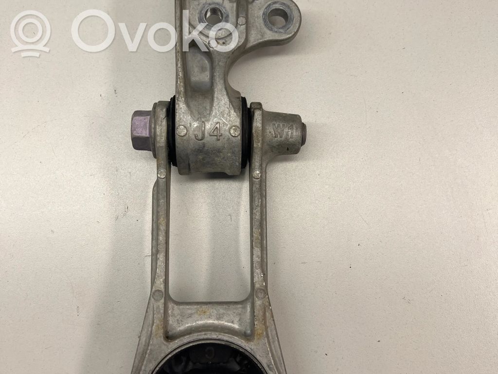 Engine mount bracket