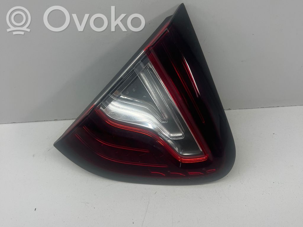 Renault Captur Tailgate rear/tail lights 