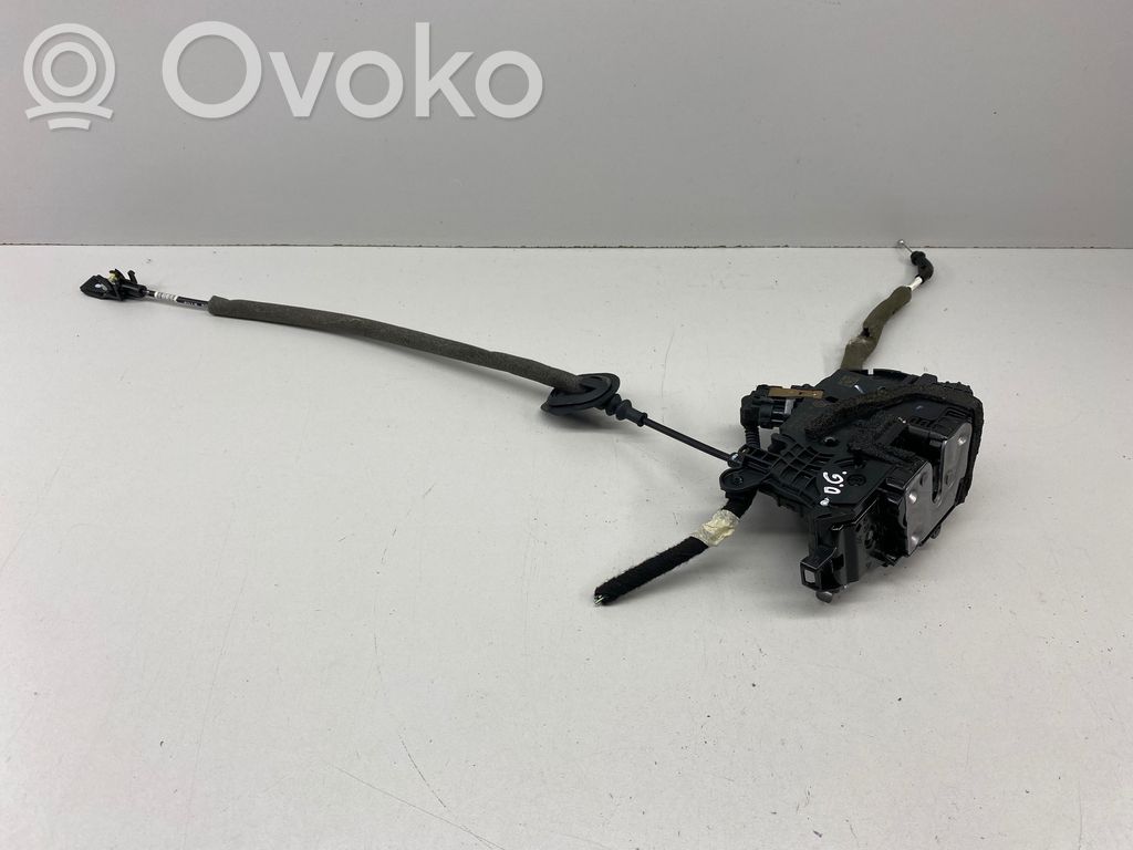 Renault Clio V Galinių durų spyna 