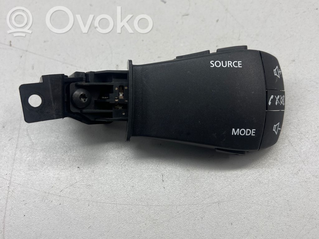 Dacia Sandero III Interruptor de control multifunción 