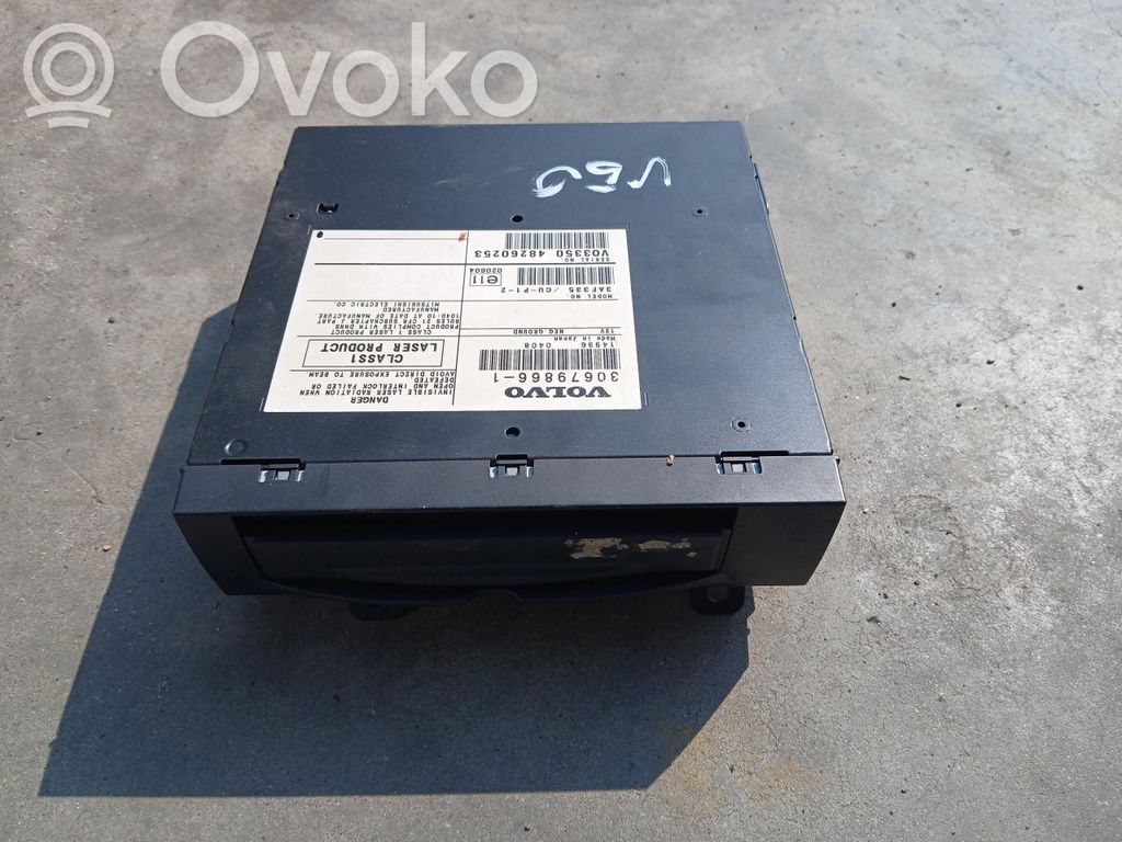 Volvo V50 Stacja multimedialna GPS / CD / DVD 