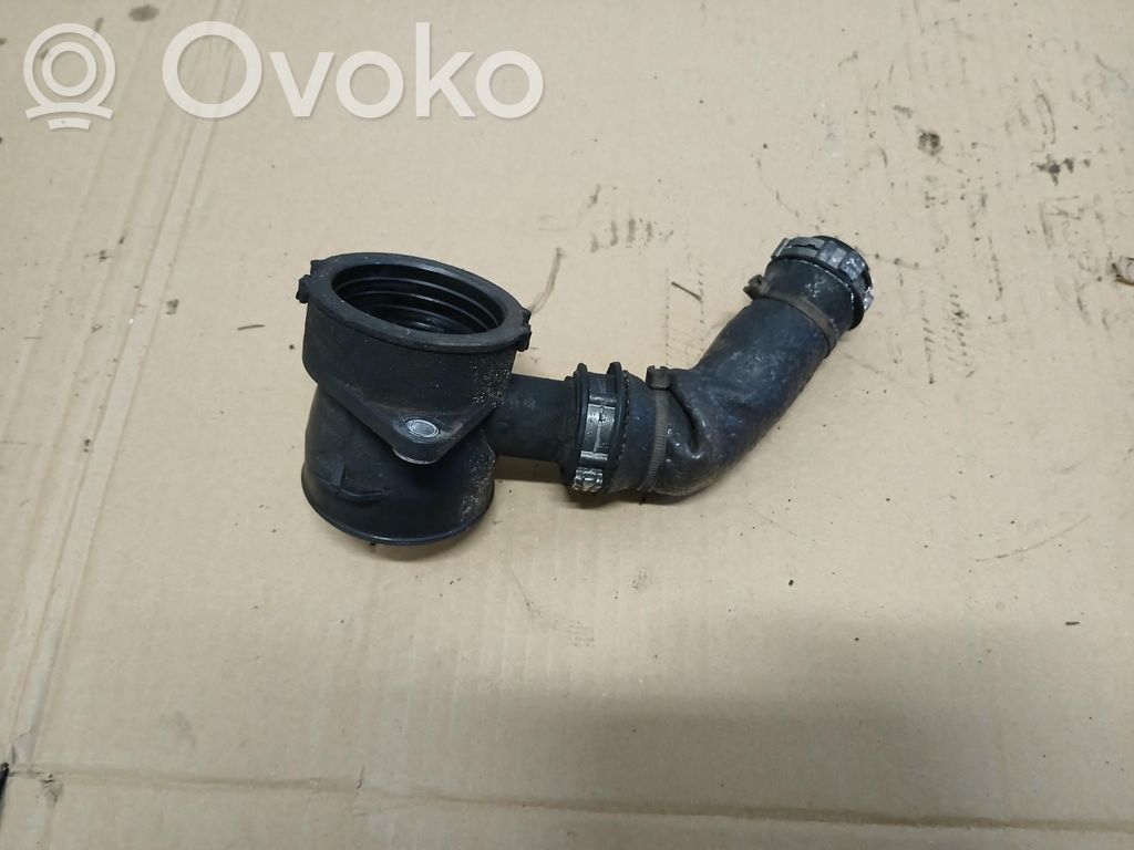 Volvo V40 Einzelteil Lufteinlasskanal 
