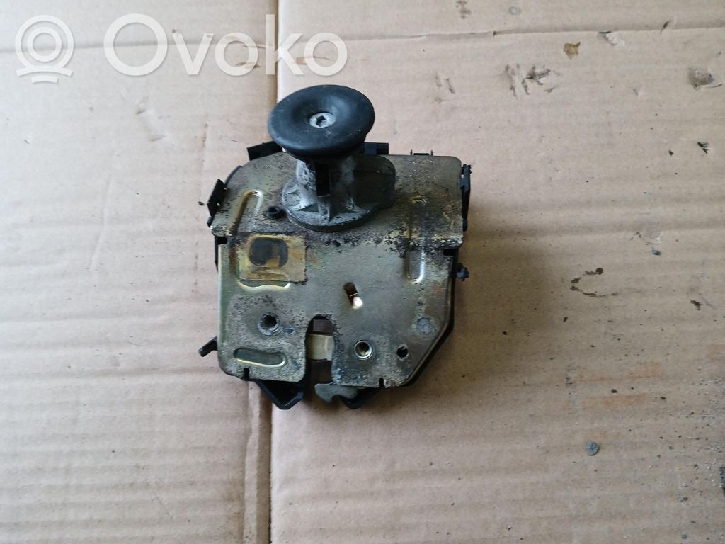 Ford Focus Aizmugurējā pārsega slēdzene 