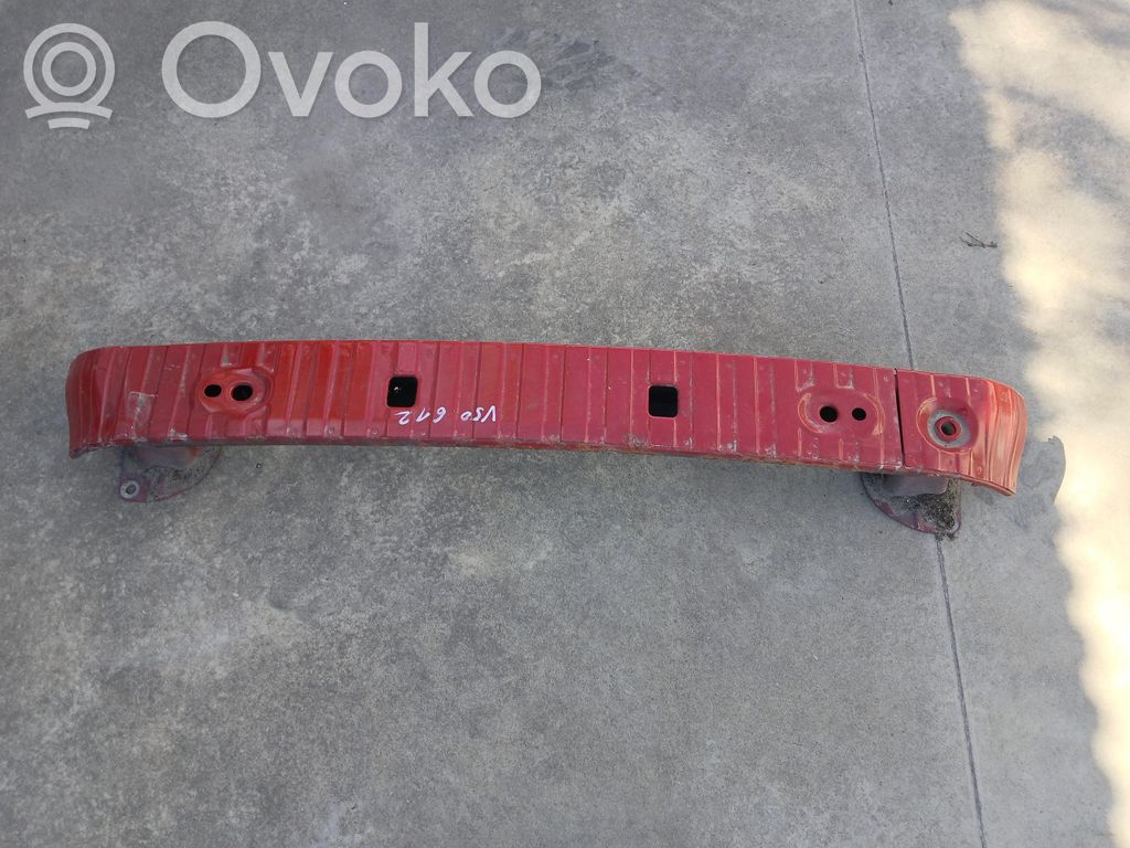 Volvo V50 Takapuskurin tukipalkki 