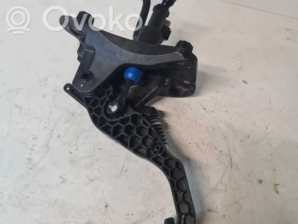 Renault Clio V Kytkinpoljin 