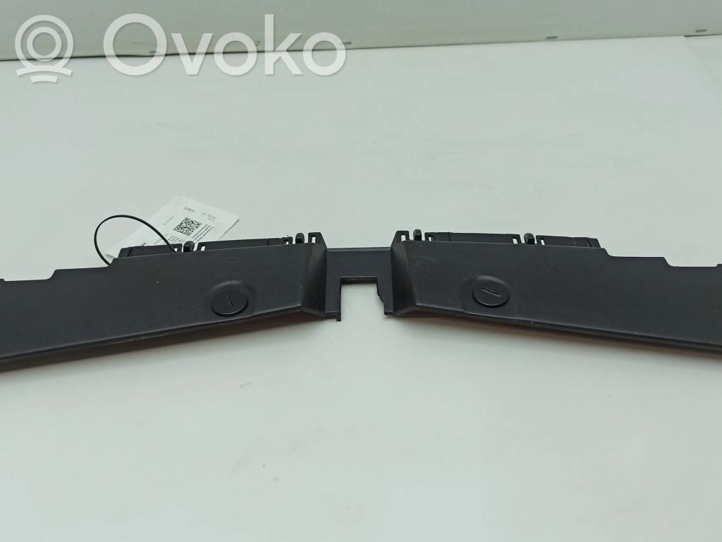 Volvo 760 Viršutinė dalis radiatorių panelės (televizoriaus) 