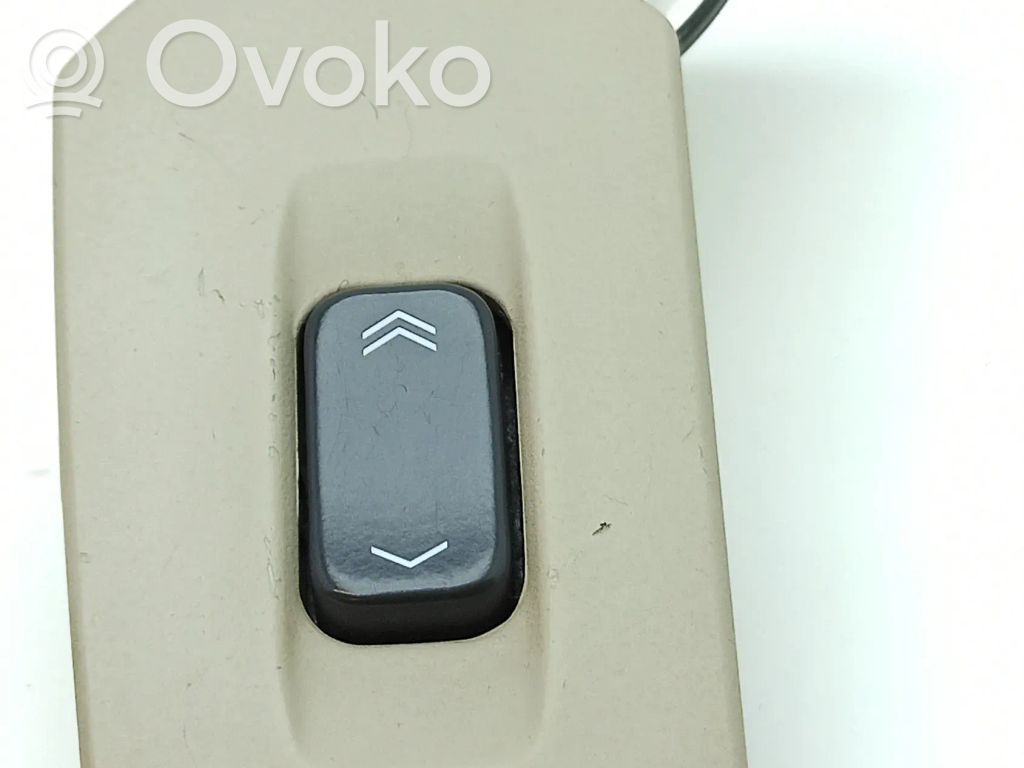 Cadillac SRX Electric window control switch 