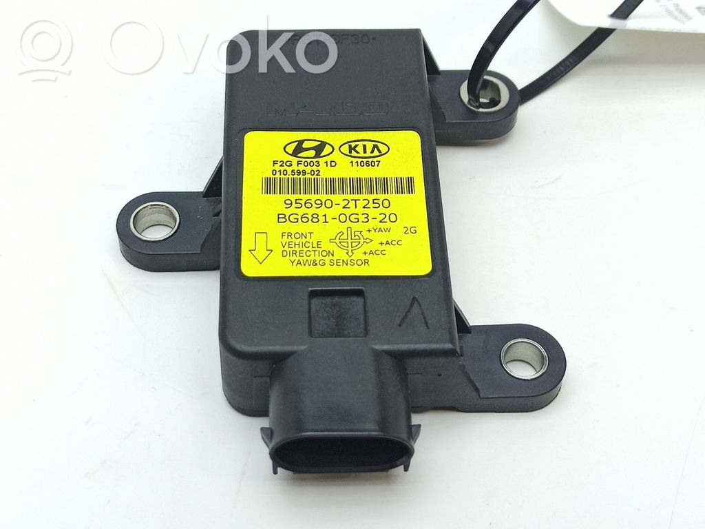 Hyundai i40 ESP acceleration yaw rate sensor 