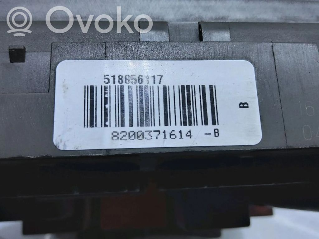 Fuse module   8200371614,8200371614