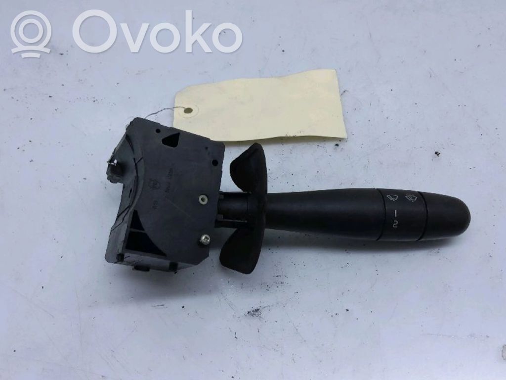 Renault Kangoo I Valytuvų rankenėlė 