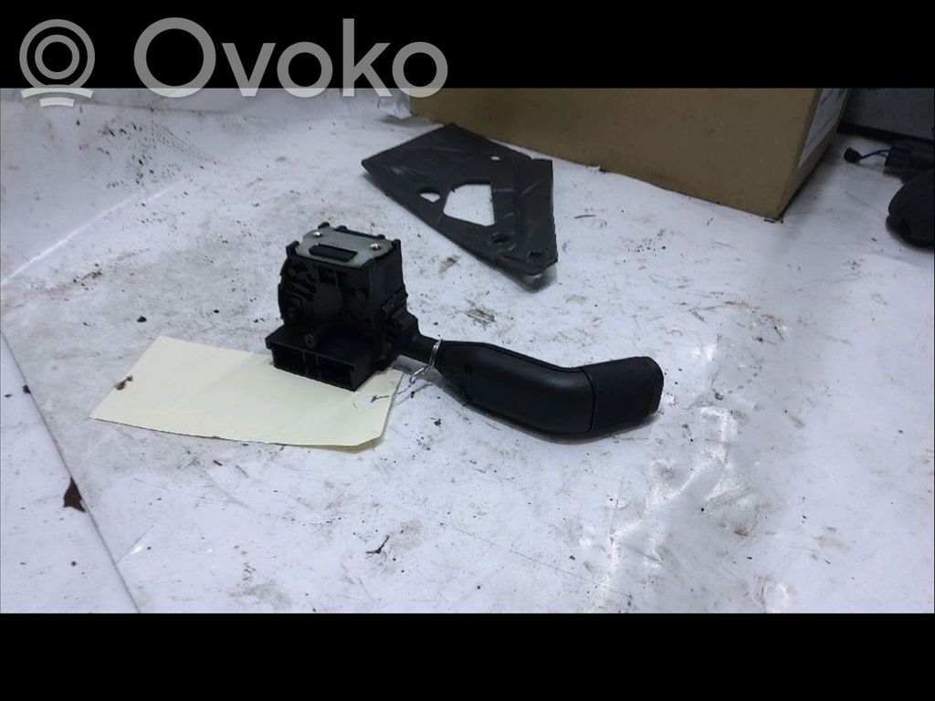 Renault Clio I Schalter Hebel Scheibenwischer 