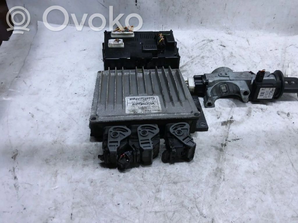 Engine control unit/module   2371000Q0D,8200399038,8200399038