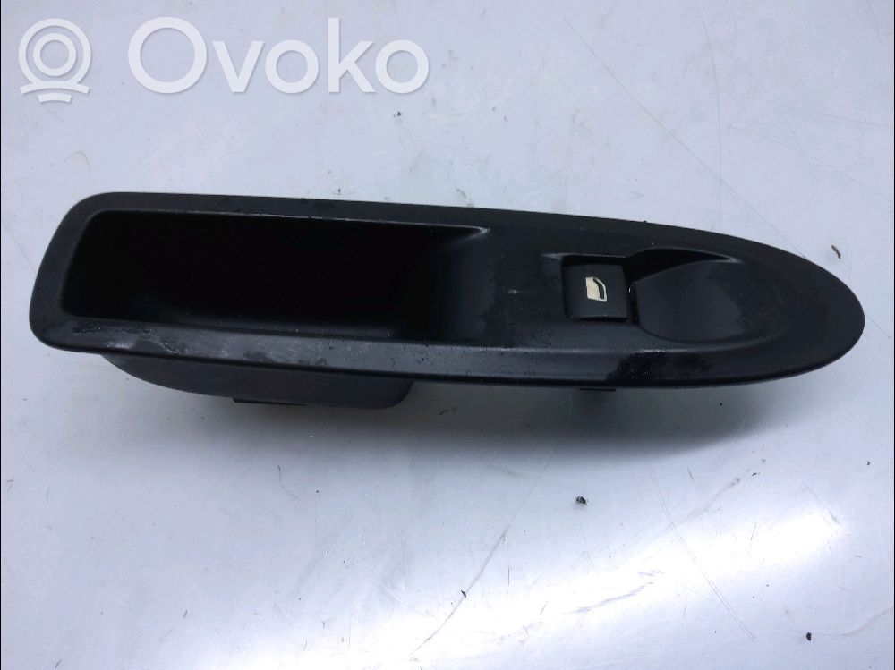 Citroen C4 II Electric window control switch 