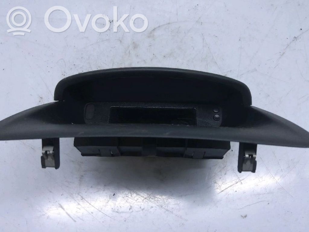 Renault Clio III Screen/display/small screen 