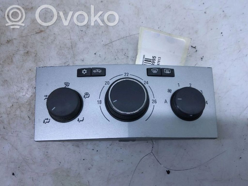 Opel Zafira B Air conditioning/heating control unit 
