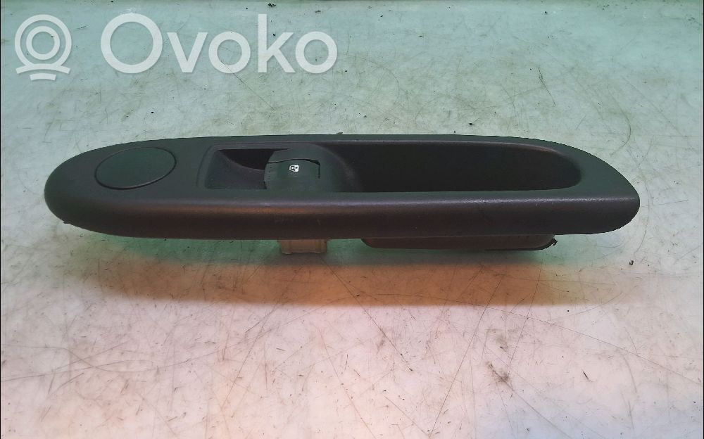 Renault Clio II Electric window control switch 