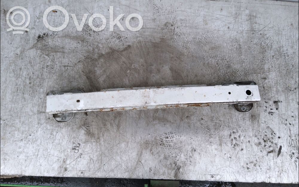 Opel Karl Aizmugurē bampera balka 