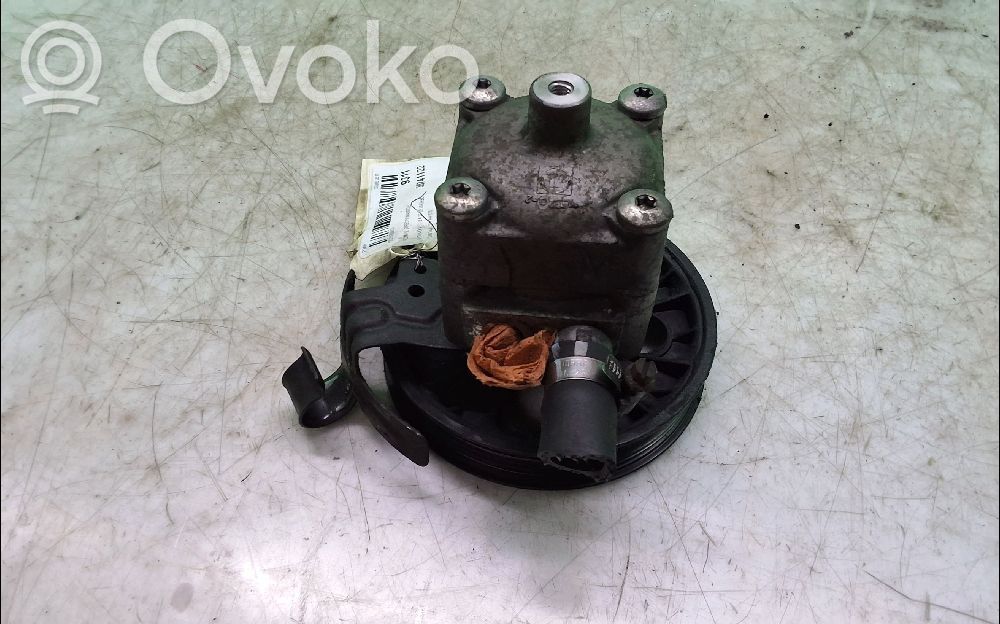 Volvo V70 Vairo stiprintuvo siurblys 