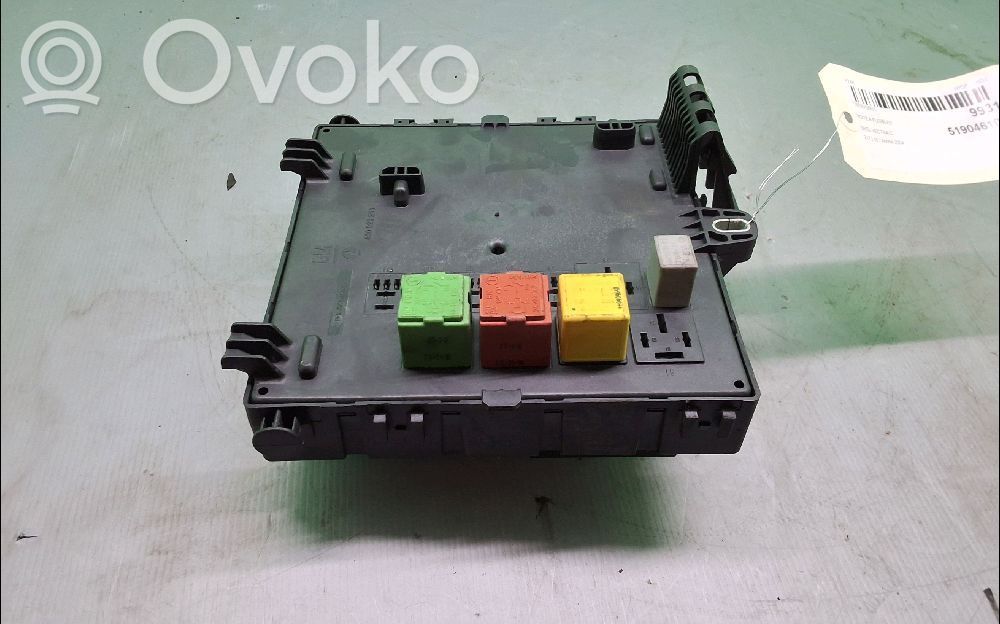Módulo de fusible   519046106,519046106