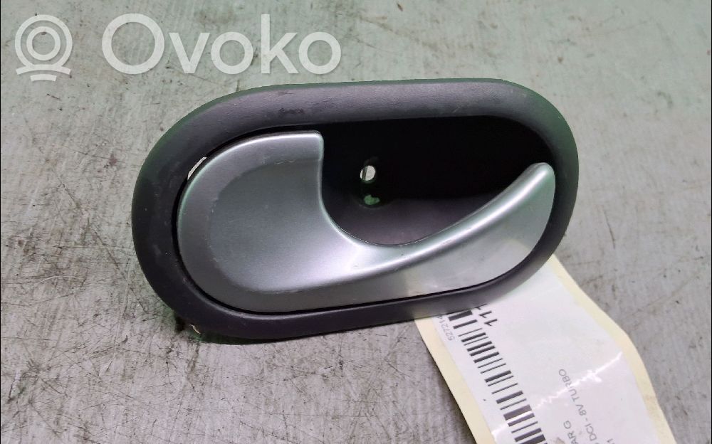 Renault Clio III Klamka wewnętrzna drzwi tylnych 