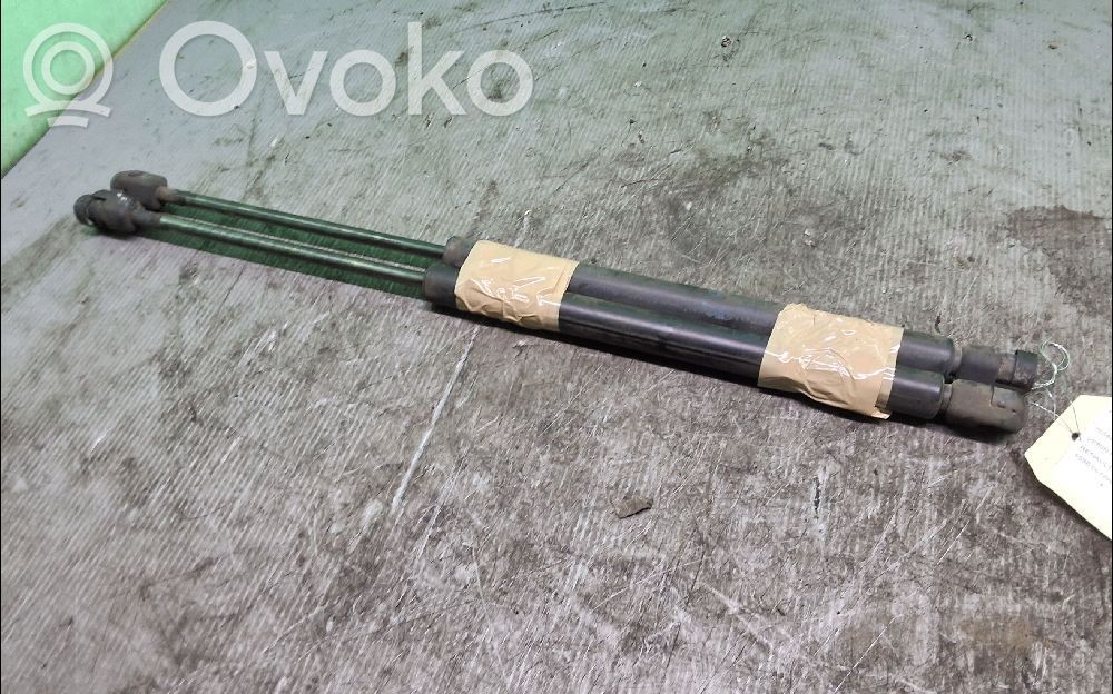 Renault Megane I Tailgate/trunk strut/damper 