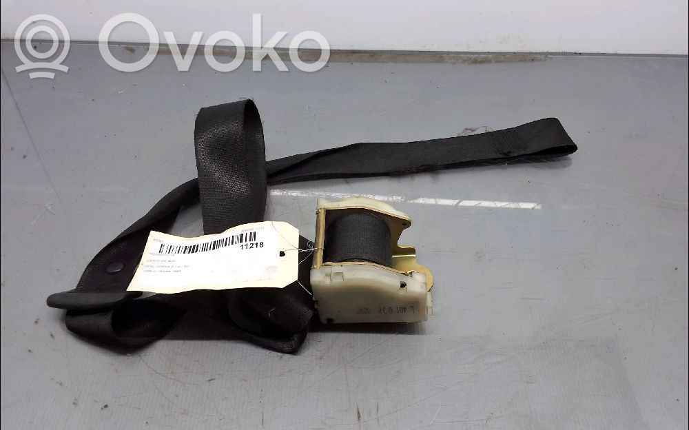 Opel Corsa B Cinturón delantero 