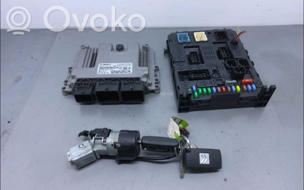Citroen C4 I Picasso Engine ECU kit and lock set 