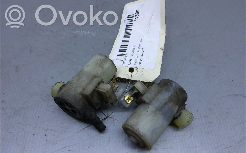 Suzuki Swift I Windscreen/windshield washer pump 