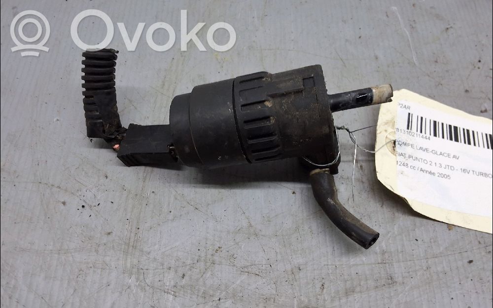 Fiat Punto (188) Windscreen/windshield washer pump 