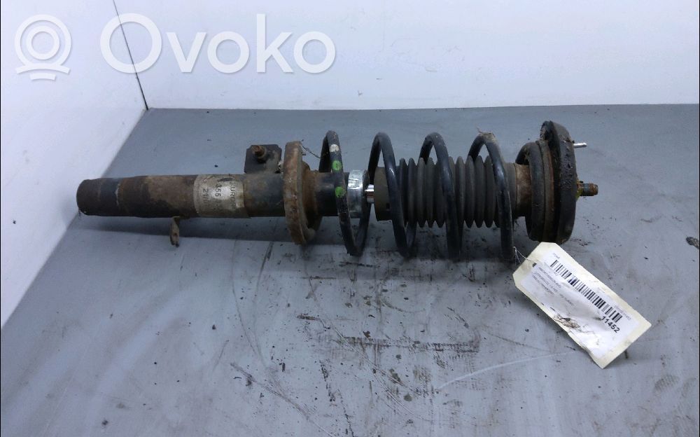 Priekšpusē amortizators   5202ZF