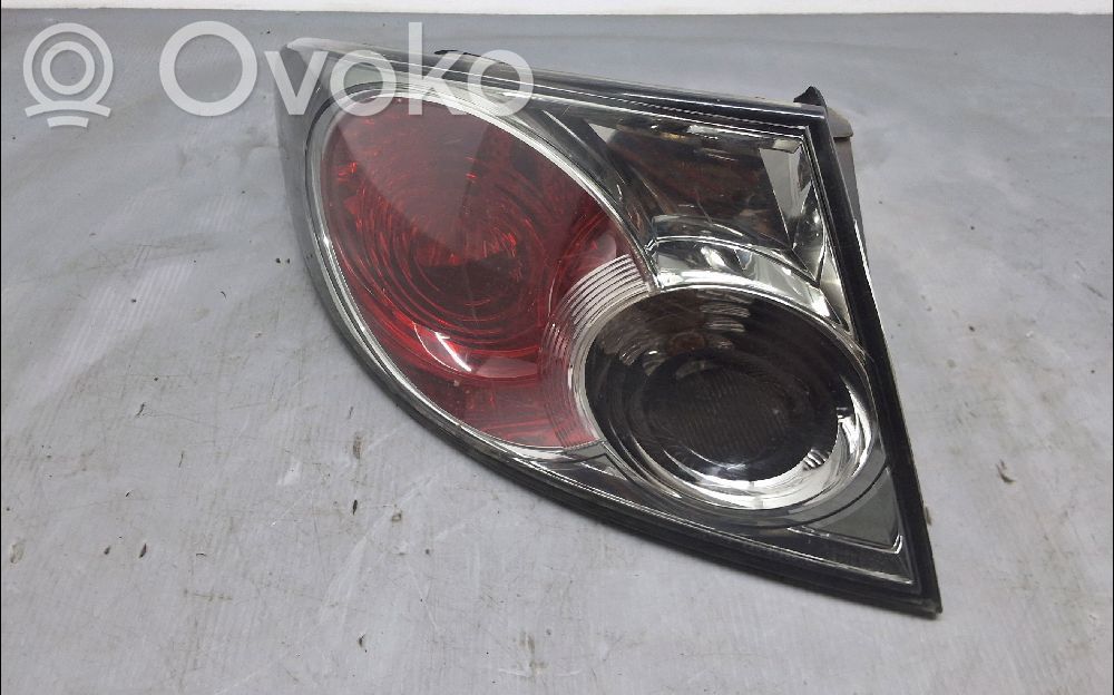 Luz trasera/de freno   GR1A51180A