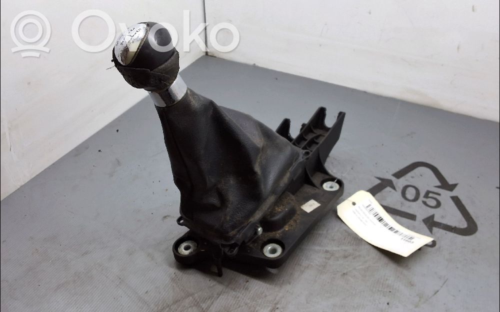 Mazda 3 I Pavarų perjungimo jungtukas/ rankenėlė 