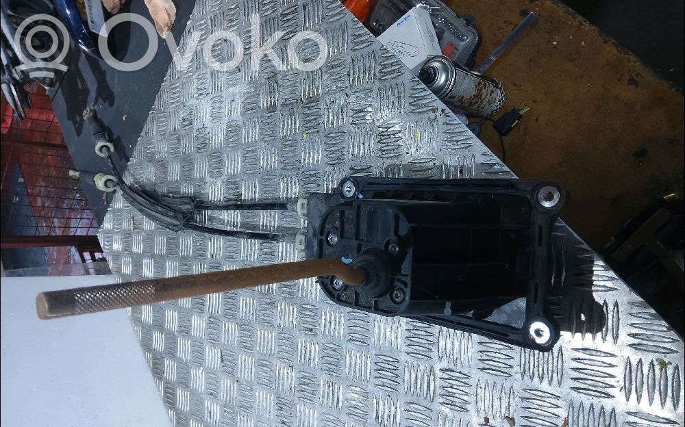 Dacia Logan I Gear shifter/selector 