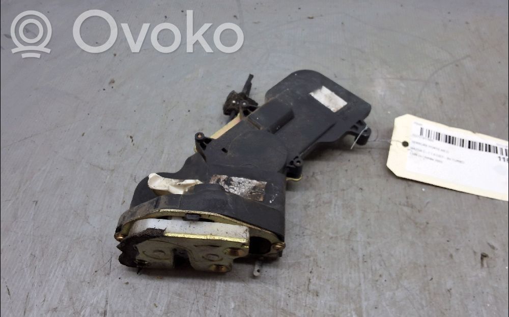 Mazda 2 Zamek drzwi tylnych 