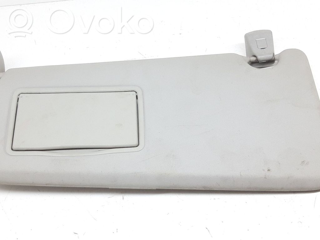Sun visor   R04101