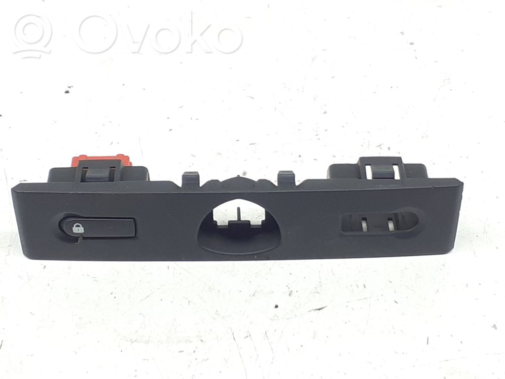 Renault Clio II Central locking switch button 