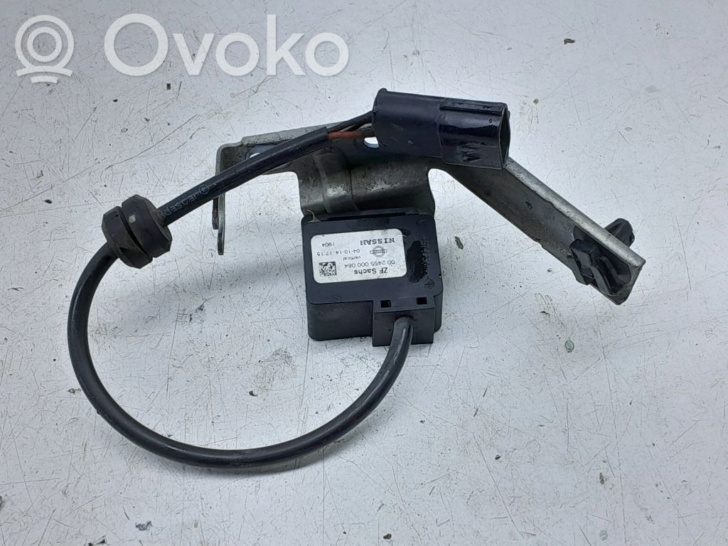 Infiniti QX70 S51 Air suspension front height level sensor 
