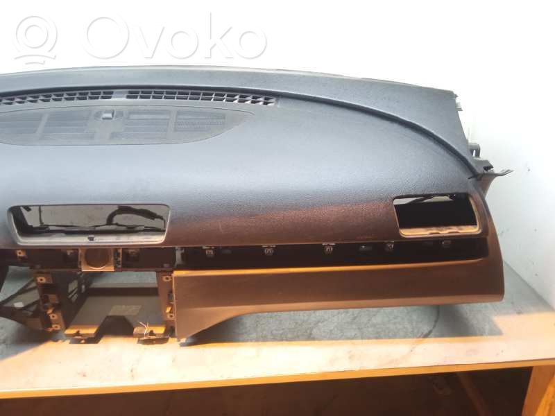 Volkswagen PASSAT CC Panelė 